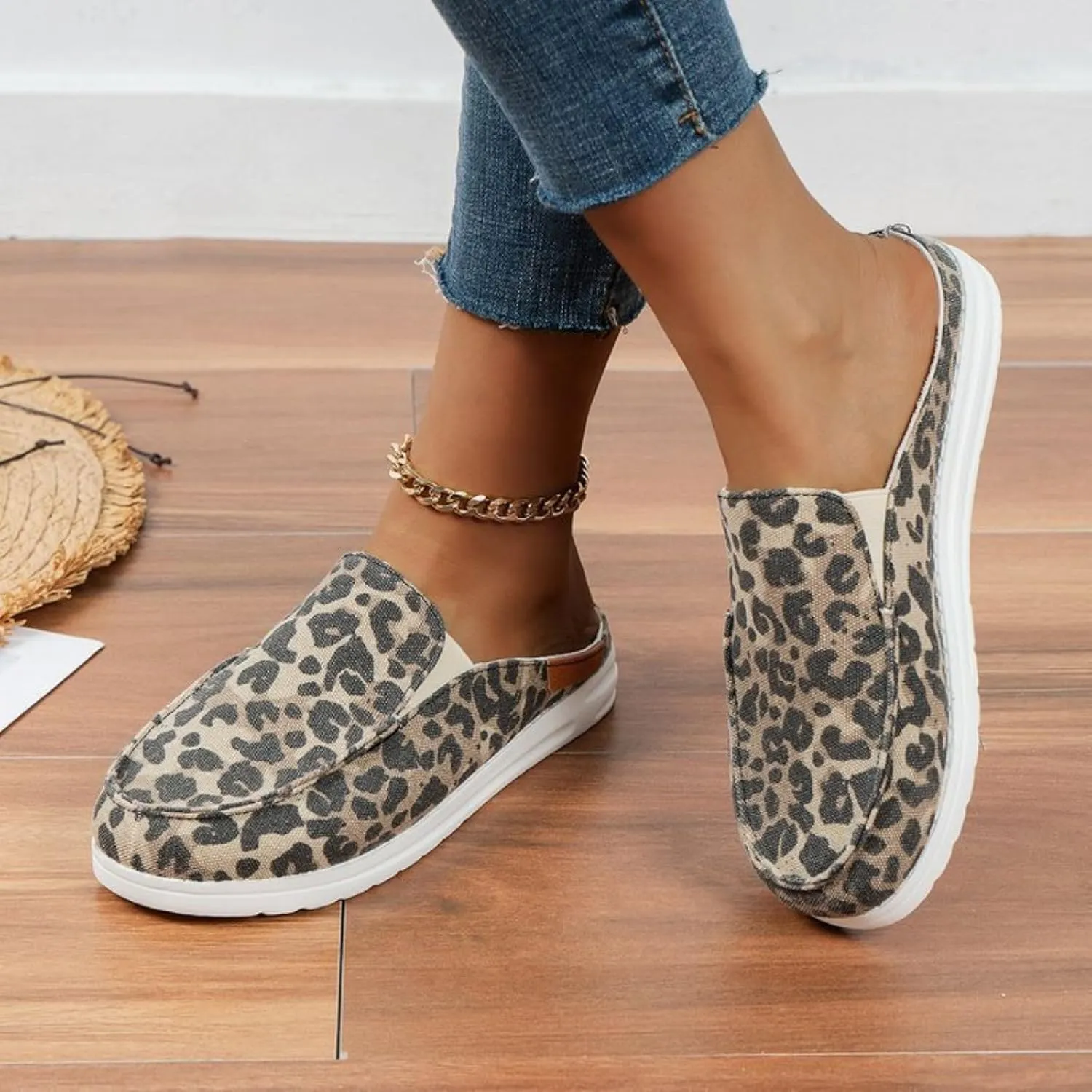 Women Canvas Slip On Lightweight Mule Sneaker,Summer Fashion Back Flats Walking Shoes Closed Round Toe Low Top Casual Loafer Comfort Leopard Print Flat Slippers,Non-Slip Sneakers 2025