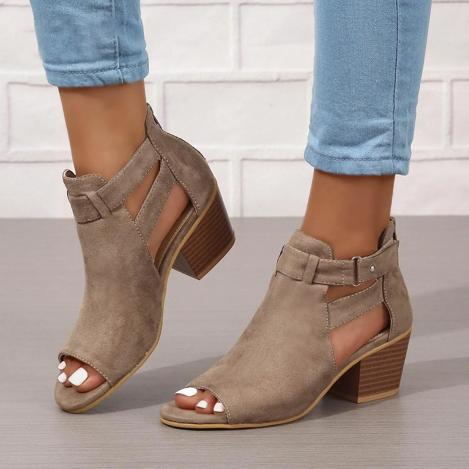 Women Heels Open Toe Ankle Strap Stylish Heeled Sandals Womens Gold Heels Womens Chunk Low Heel Pump Sandal