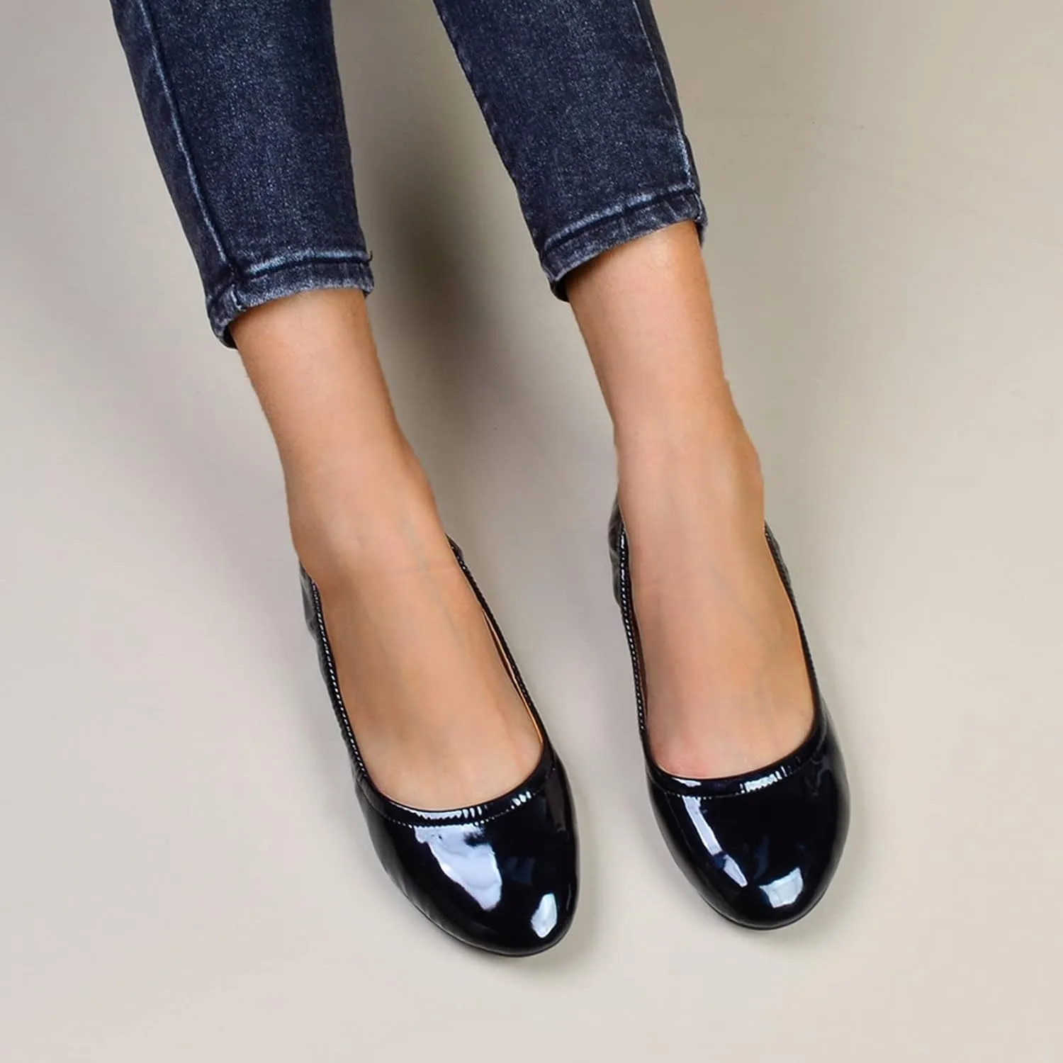 Women's Ballet Flat Flats with Breathable Eyelets Pointed Toe Casual Comfort Slip on Comfortable Walking Shoes
