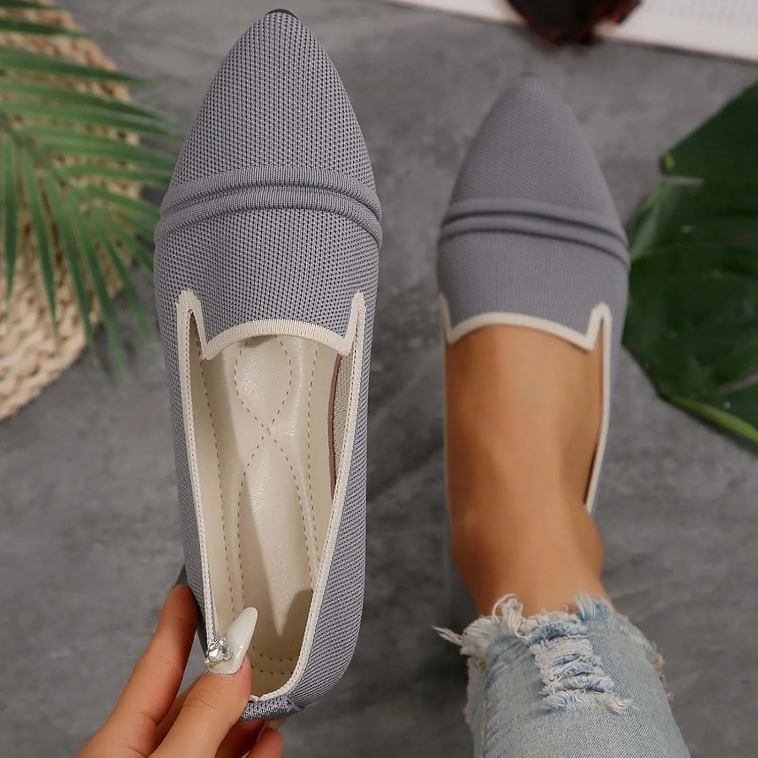 Women's Breathable Comfortable Pointed Toe Casual Shoes for Spring Summer Fashion Flat Walking Slip On Loafers