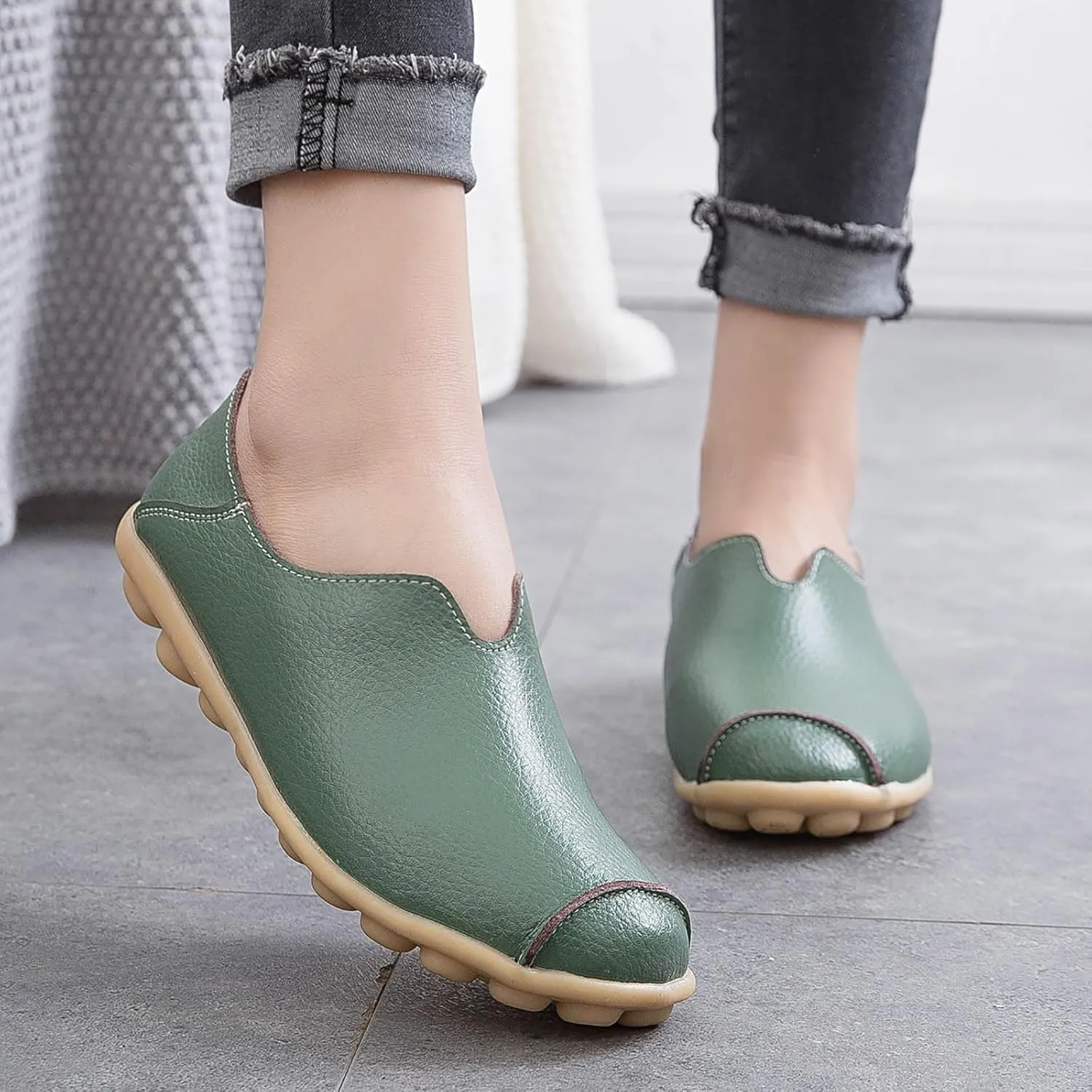 Women's Comfort Walking Boat Shoe Breathable Walking Office Flat Loafer Casual Leather Flats Slip On Driving Loafers Comfortable Orthopedic Shoes