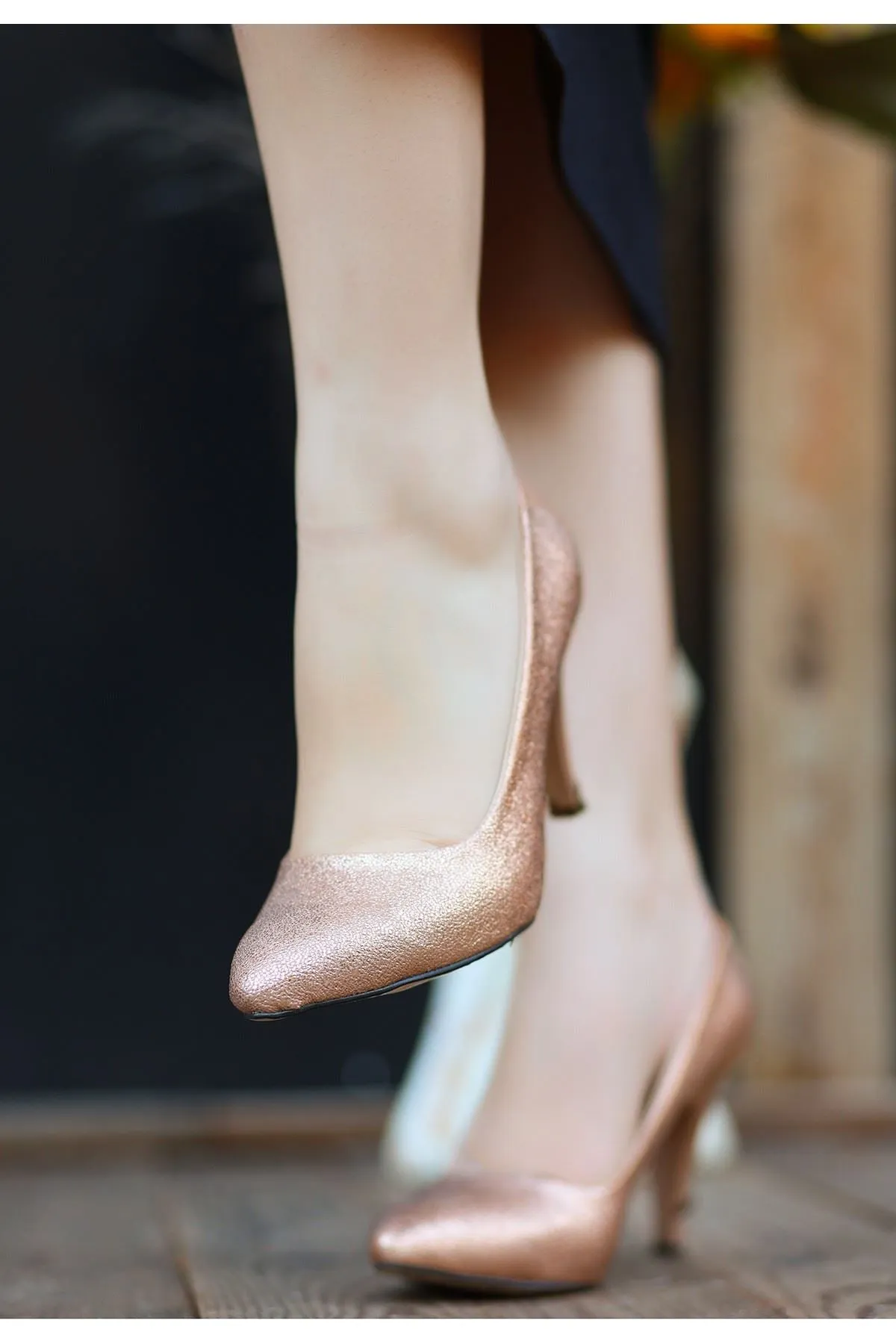 Women's Copper Skin Heeled Shoes