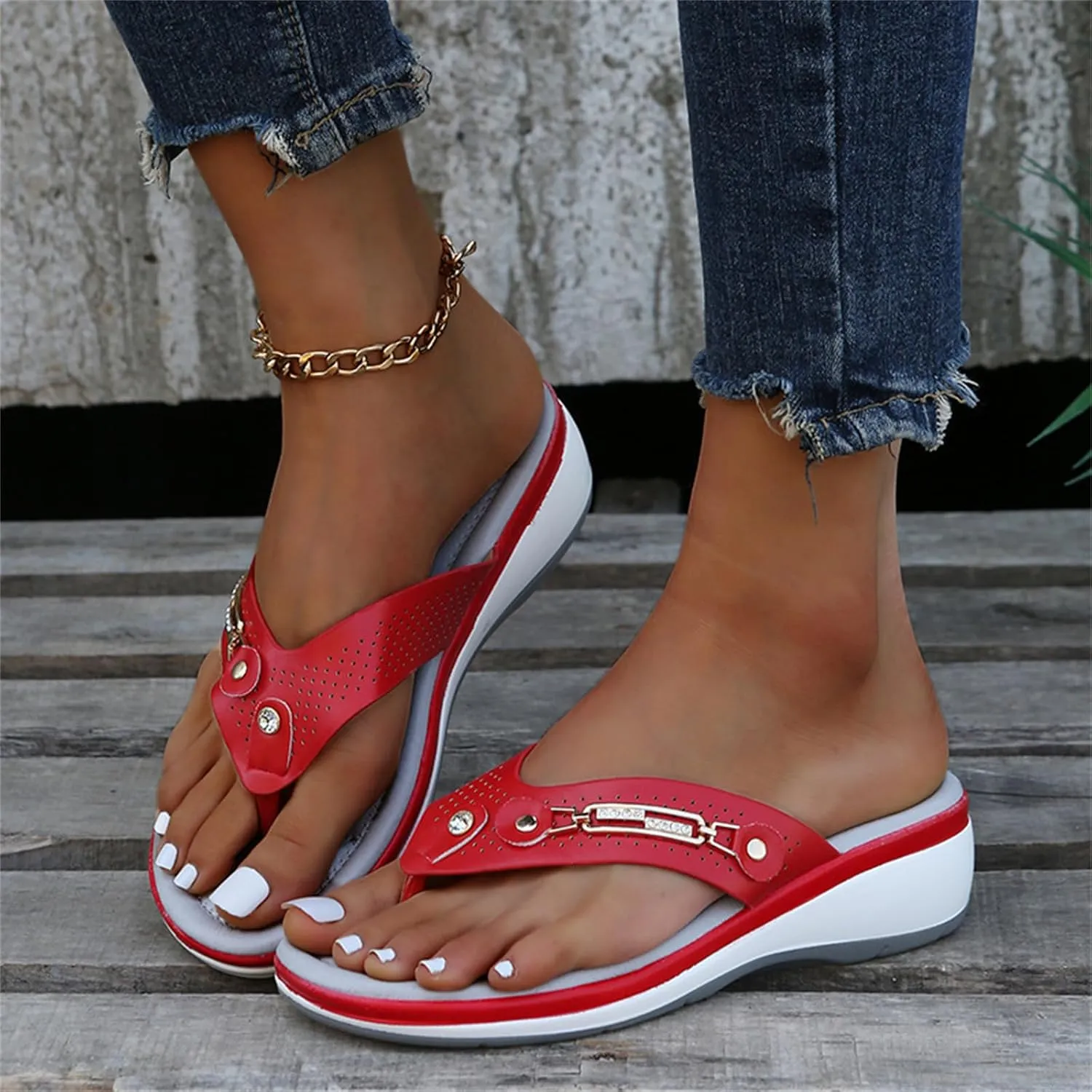 Womens Flat Thong Sandals Comfortable Walking Summer Casual Flip Flops Dressy Sandals 2025 Slip On Toed Sandal Shoes Cushion Arch Support Beach Dressy Low Wedge Lightweight Non-Slip Slippers