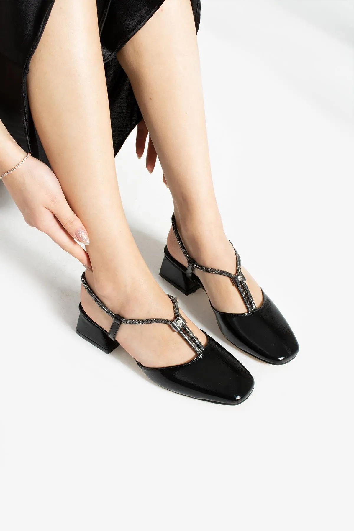 Women's High Heel Shoes Strappy Stone Black Patent Leather