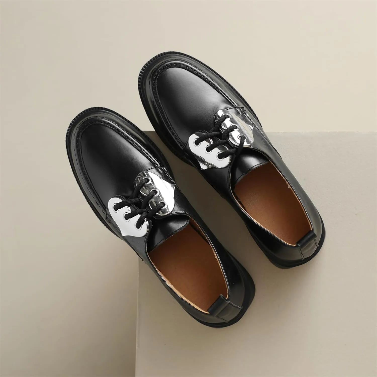 Women's Retro Platform Round Closed Toe Pump Loafers Lace Up Chunky Low Heel Heart Metallic Office Work Casual Fashion Business Dress Shoes All Weather Daily Wear Flats