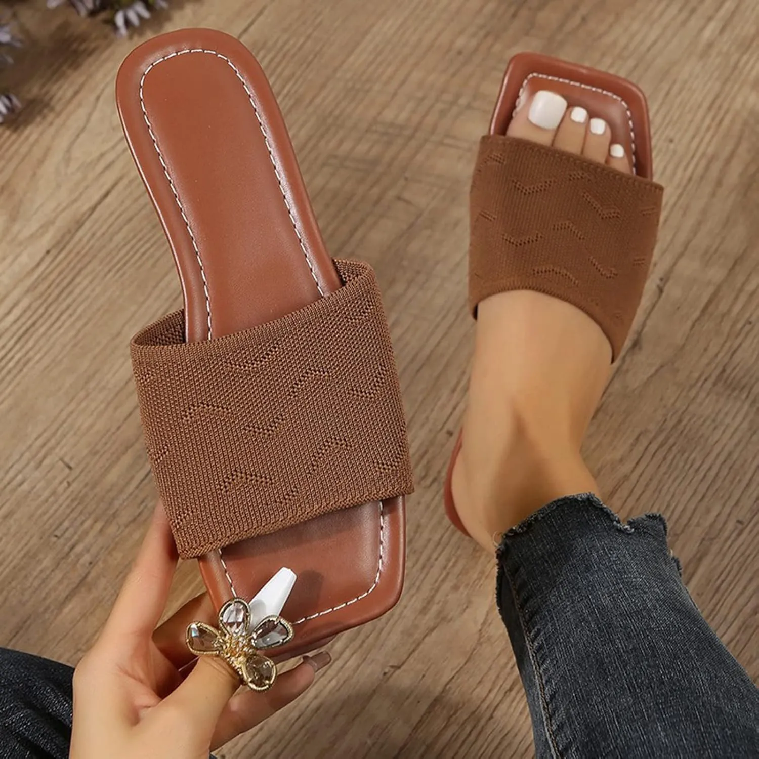 Women's Sandals Fashion Spring And Summer Women Slippers Flat Bottom Light Square Toe Open Toe Mesh Breathable
