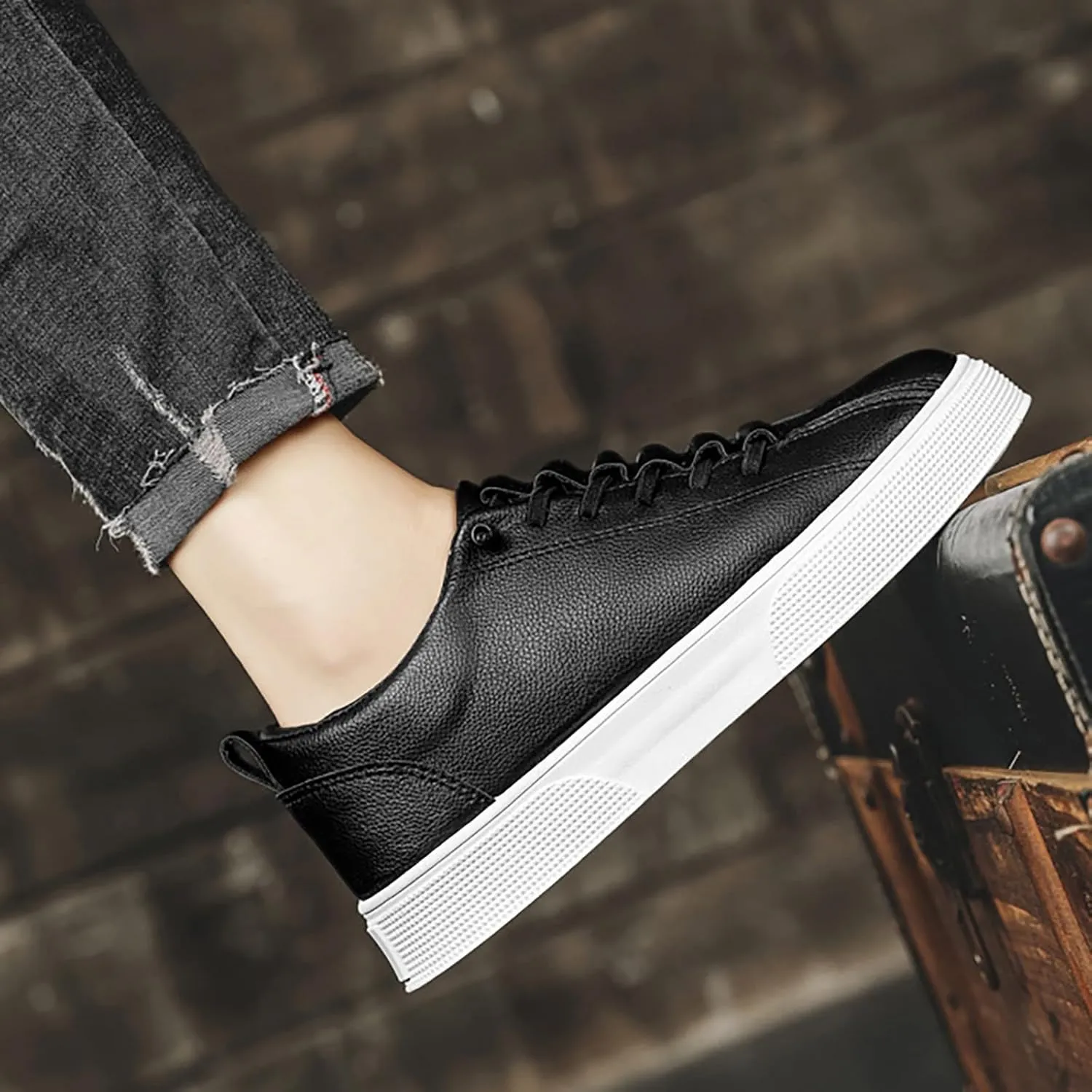 Womens Shoes Sneakers Mens Casual Dress Shoes Mules for Women Flats Slip on Non Slip Low Top Casual Loafers for Women Comfort Platform Sneakers